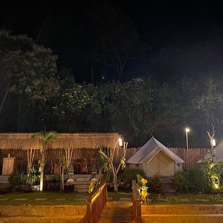 Kubupenlokan Emayan Glamping מראה חיצוני תמונה