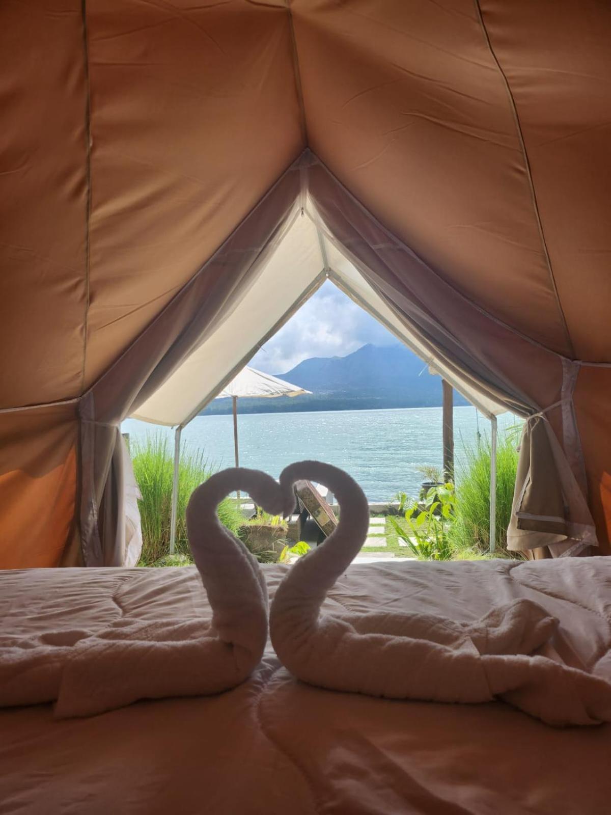 Kubupenlokan Emayan Glamping מראה חיצוני תמונה