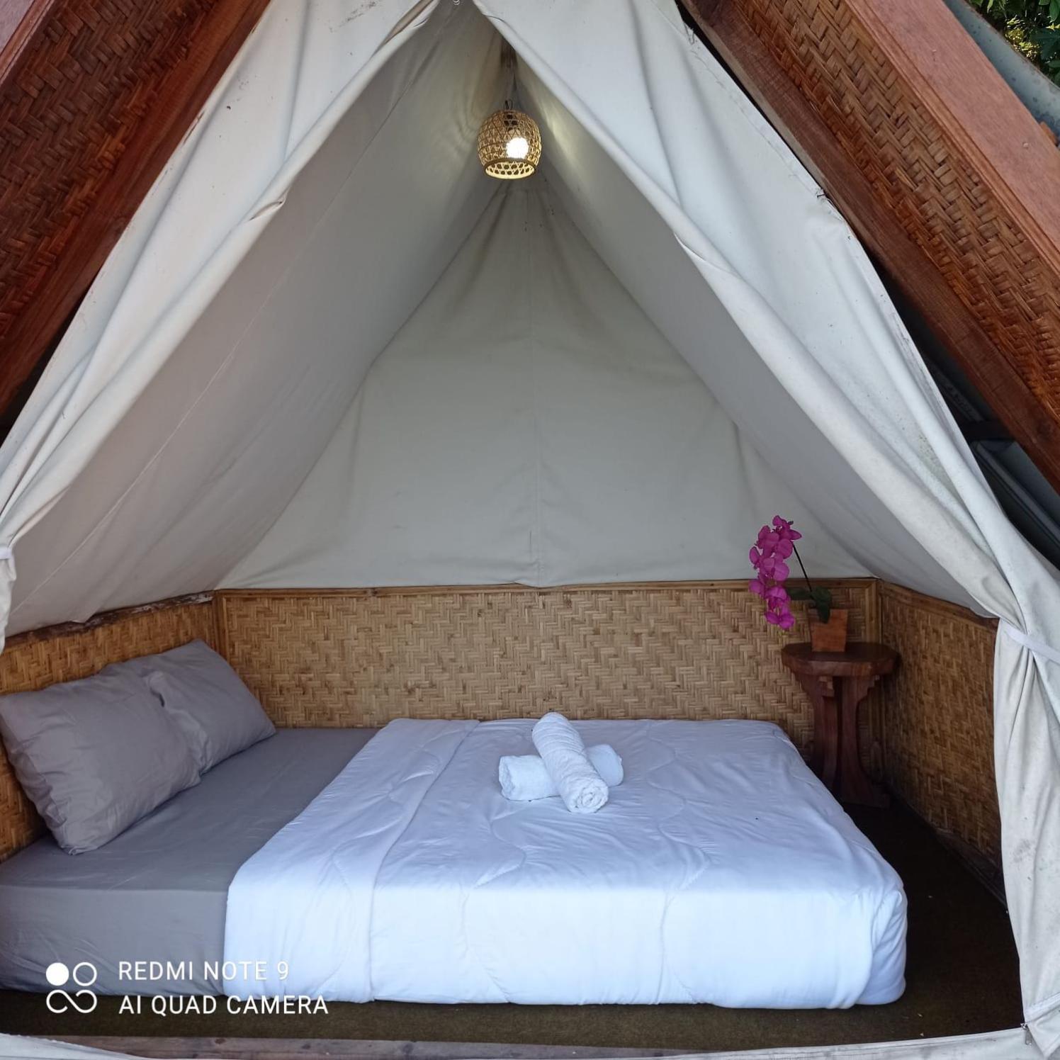 Kubupenlokan Emayan Glamping מראה חיצוני תמונה