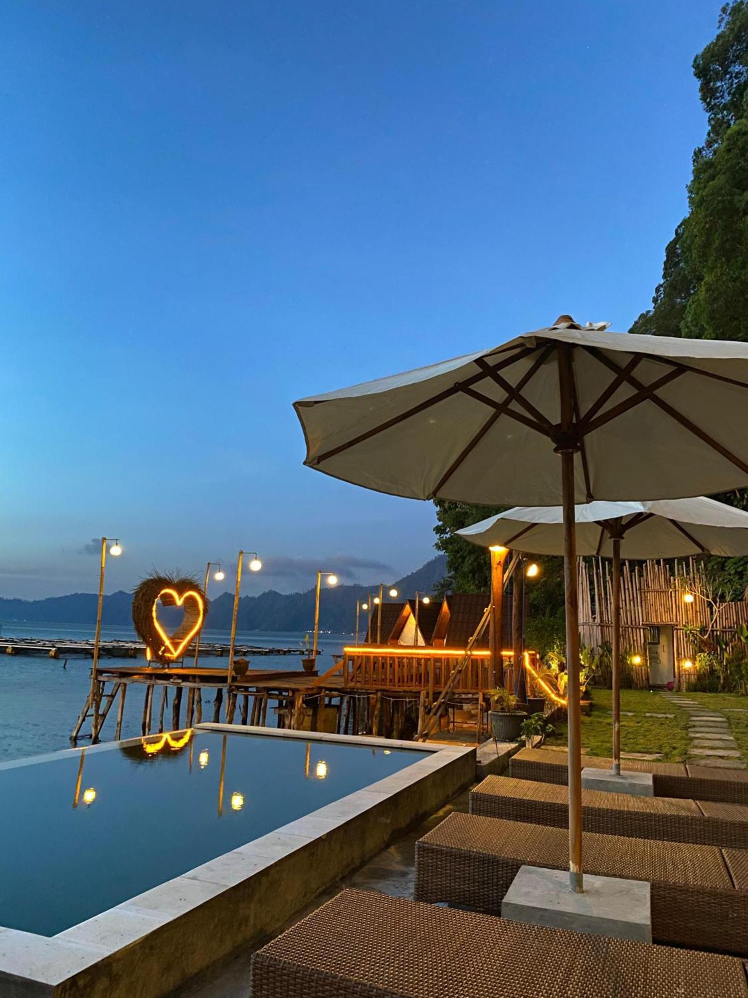 Kubupenlokan Emayan Glamping מראה חיצוני תמונה