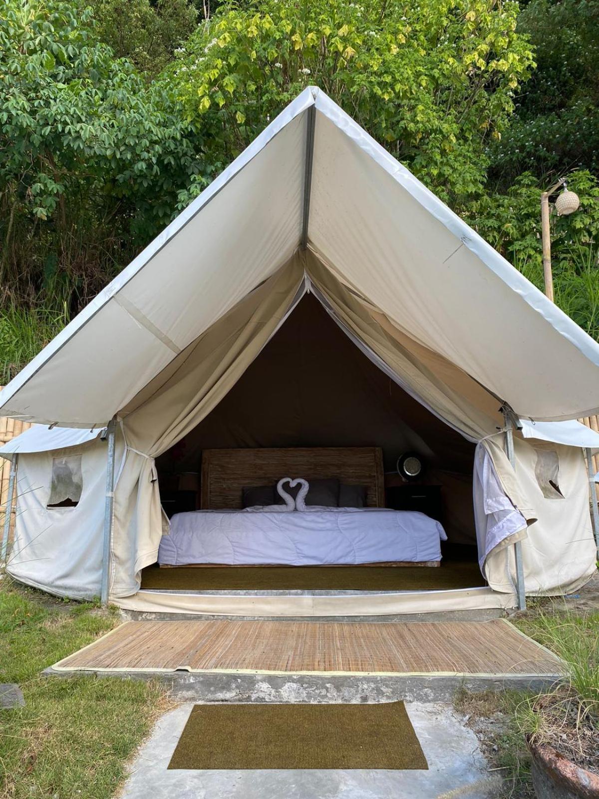Kubupenlokan Emayan Glamping מראה חיצוני תמונה